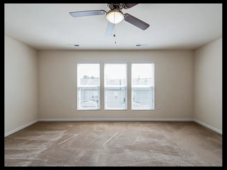 1108 Kudzu St — Photo 2