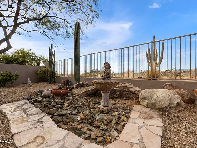9514 E Cavalry Dr — Photo 46