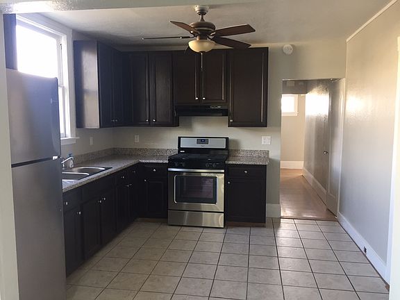 3rd image of 1185 Jamestown Ave