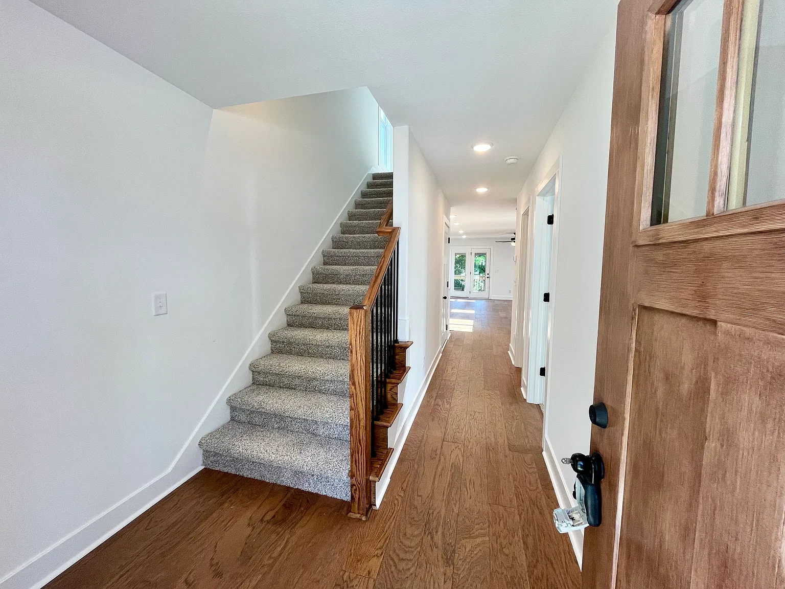3 bed, 1600 sqft, $1,895 — Photo 3