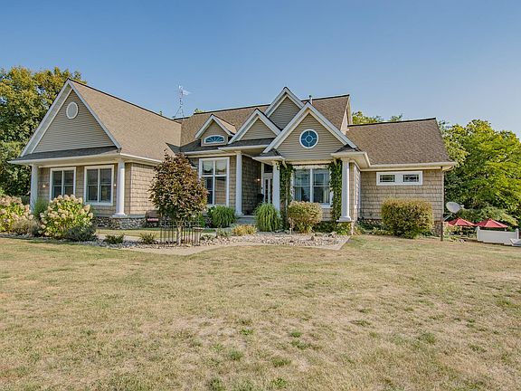 2nd image of 5890 28th Avenue Dr