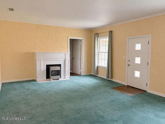 5th image of 301 W Harding Ave