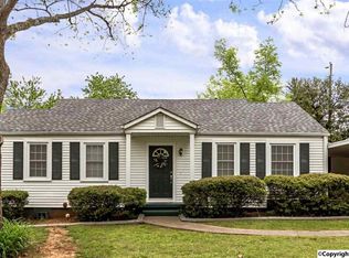 102 Surrey Rd SW, Huntsville, AL 35801