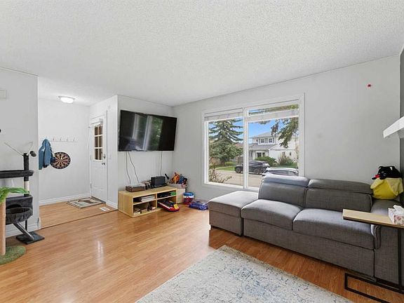 4th image of 1224 E Millcrest Rise SW