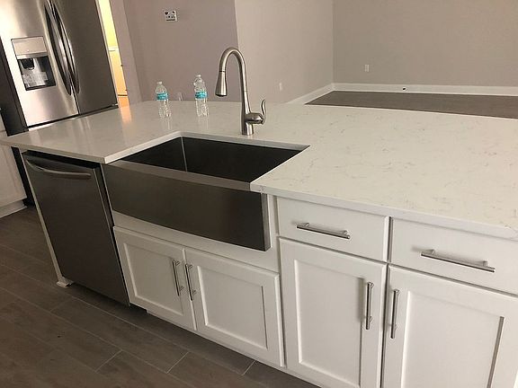 4th image of 636 Melrose Abbey Ln