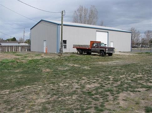4th image of 111 Clear Springs Dr
