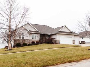 150 Highland Ave, Fairfax, IA 52228