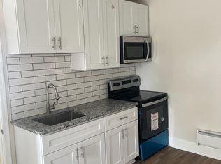 5017 Penn St, Philadelphia, PA 19124