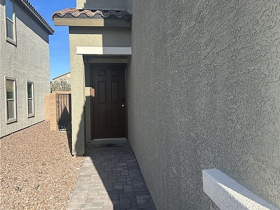 4th image of 10638 Adobe Ranch St