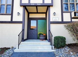 903 Sierra Vista Ln, Valley Cottage, NY 10989