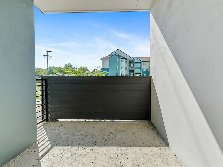 Green Spring Apartments — Photo 36