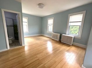 189-27 43rd Rd FLOOR 2, Flushing, NY 11358
