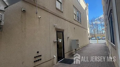 401 North Ave Photo 1
