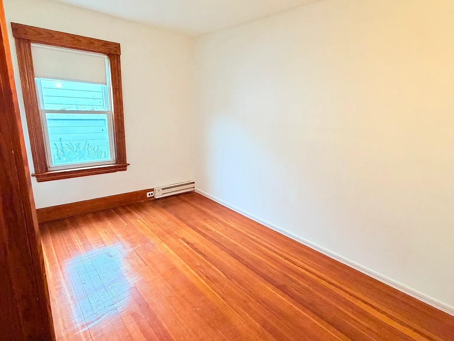 2 bed, 1.0 bath, 900 sqft, $1,850 — Photo 4