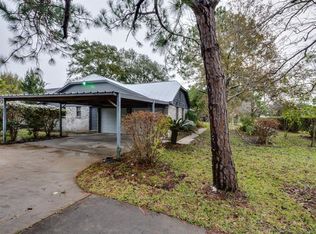 5700 Redell Rd, Baytown, TX 77521