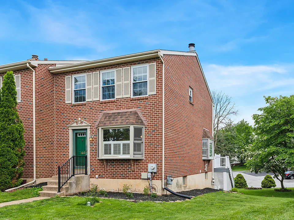 166 Longford Rd