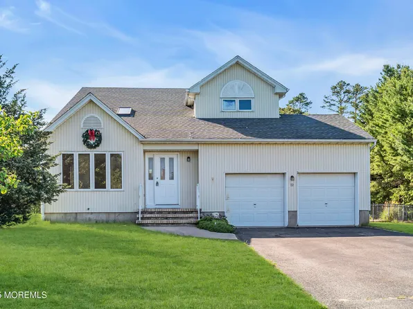 12 Skylark Drive, Jackson, NJ 08527