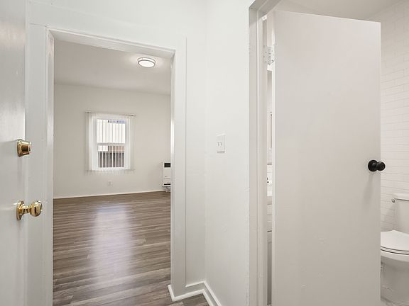 3rd image of 1516 S Hope St #Fbadb38d7