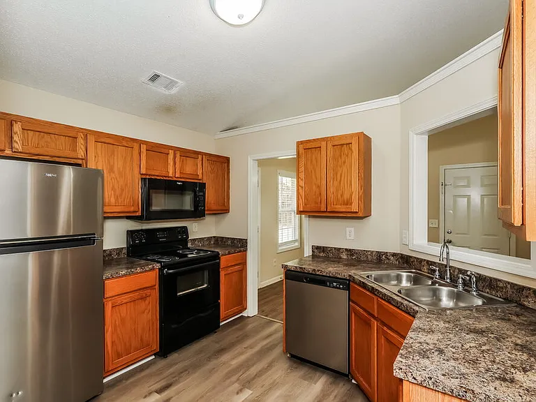 43 Thorn Thicket Way — Photo 10