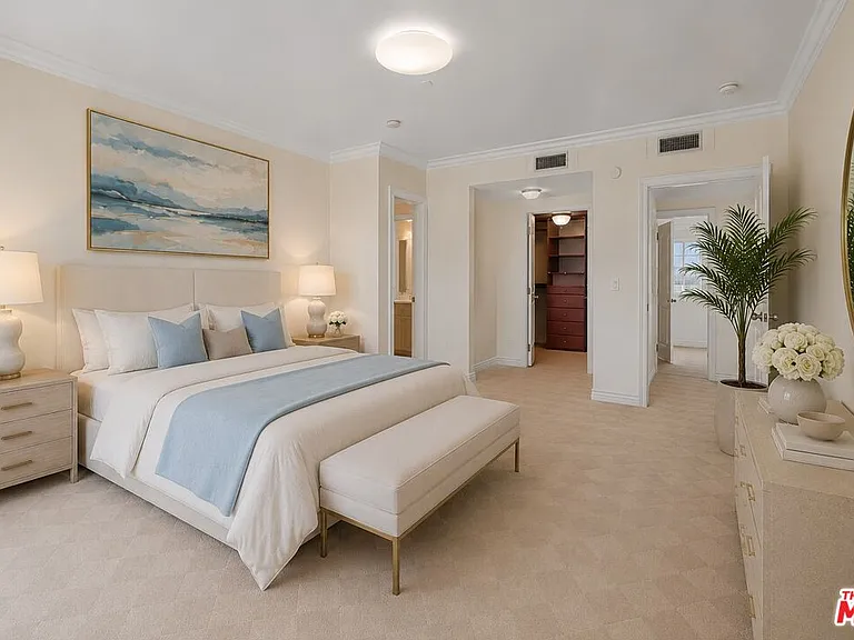 430 N Oakhurst Dr #Penthouse 406 — Photo 7