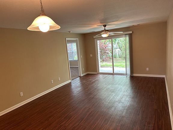 4th image of 74 Ivey St #2