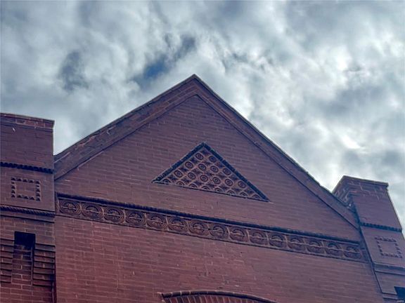 4th image of 3454 California Ave