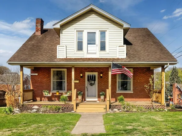 826 Selma Blvd, Staunton, VA 24401