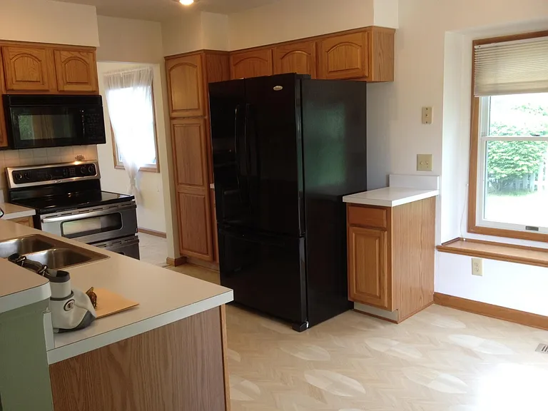604 Breckenridge Way — Photo 8