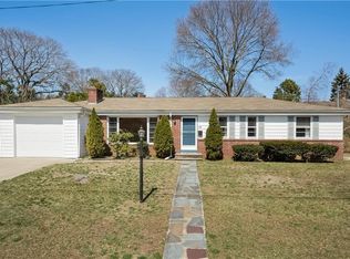 45 Rutherford Ave, Warwick, RI 02886