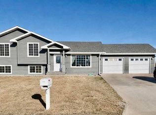 725 S Walsh Ave, Holyoke, CO 80734