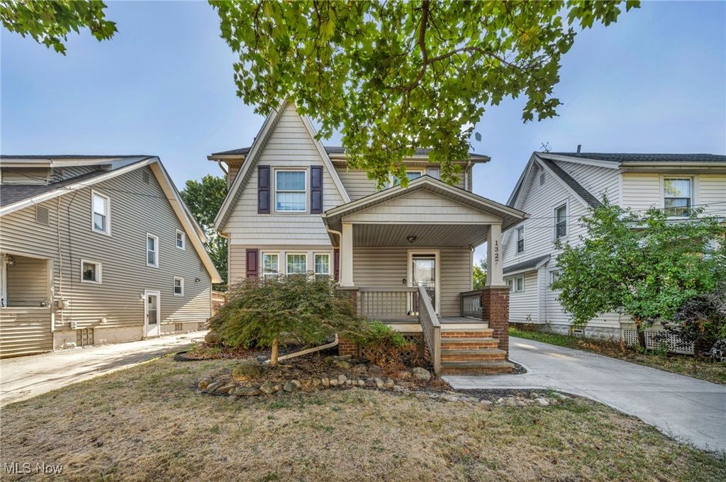 Real estate listing image