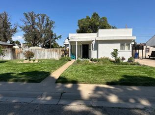 207 Kenwood Dr, Pueblo, CO 81004