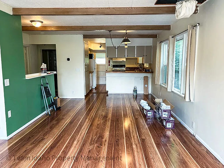 415 S Polk St — Photo 8