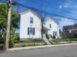 30 Mount Pleasant Ave, Leominster, MA 01453
