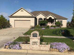 1937 Woods Dr, Findlay, OH 45840