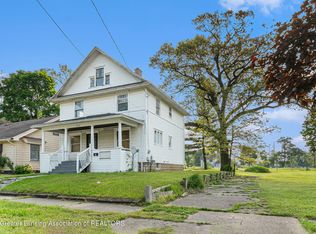 1215 Chittock Ave, Jackson, MI 49203