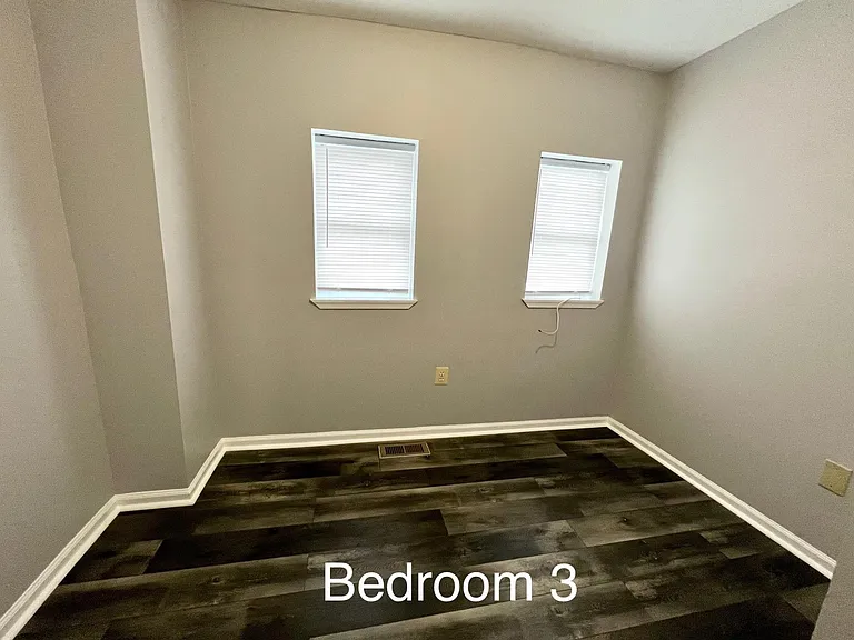 38 S Schroeder St — Photo 10