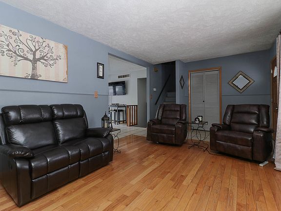 3rd image of 203 Edwards Dr