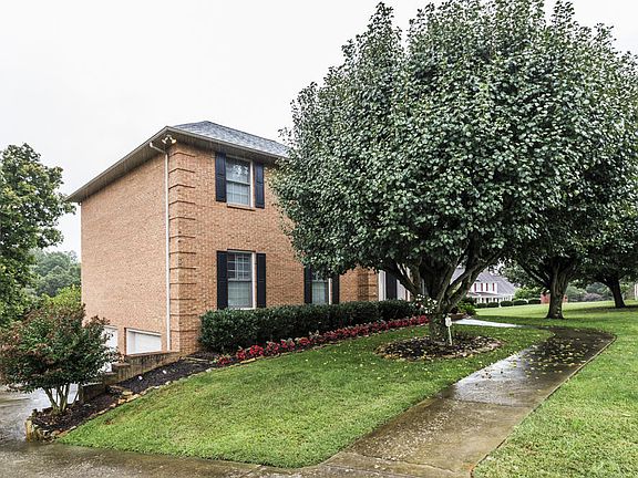 4th image of 3780 Hirst Cir