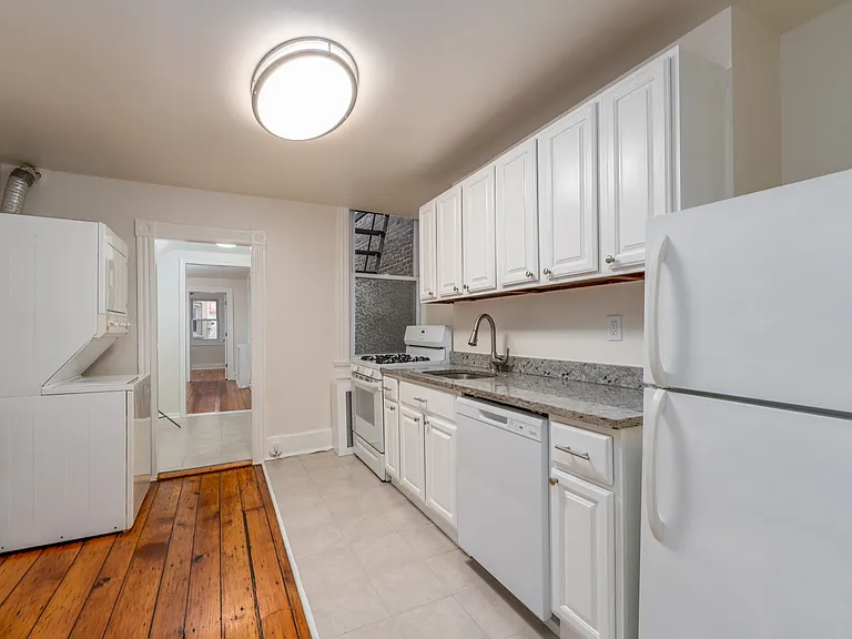 8 S Ann St #1 — Photo 10