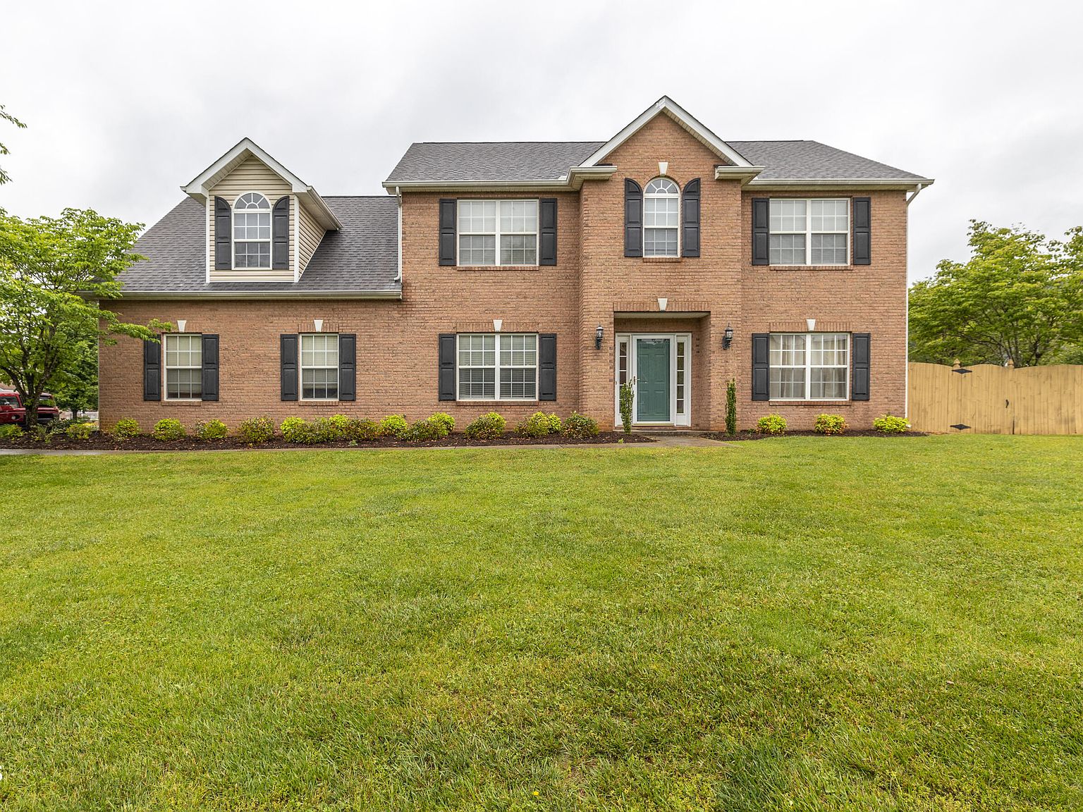 6712 Fantasia Rd, Knoxville, TN 37918