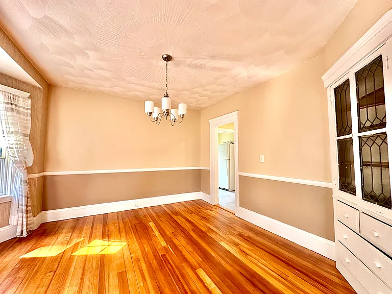 36 Eastbourne St — Photo 3