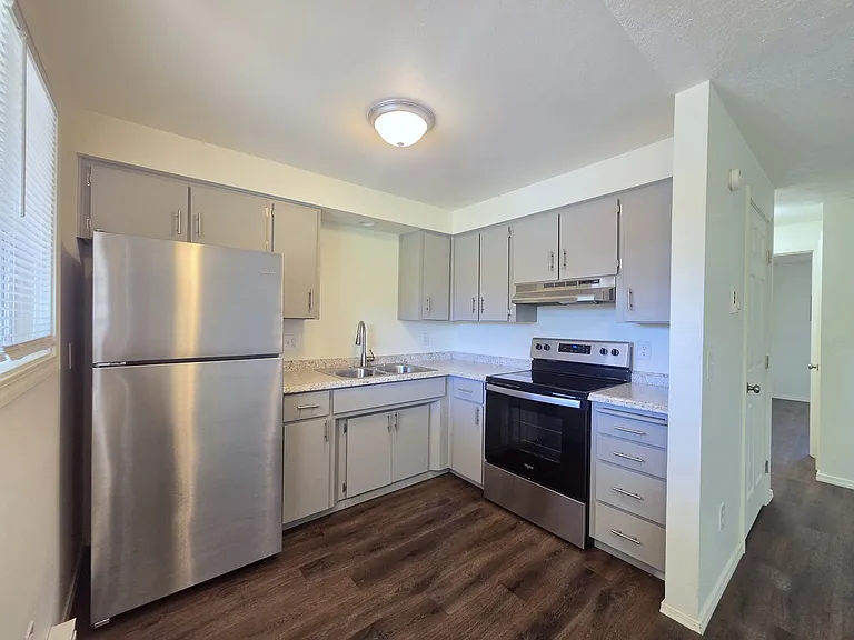 39 E Westview Ave — Photo 3