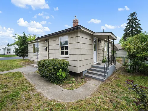 2403 W Everett Ave Photo 1
