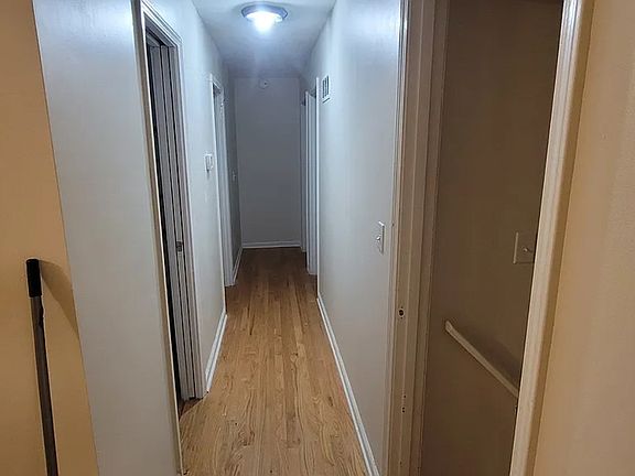 5th image of 13124 Lowell Ave