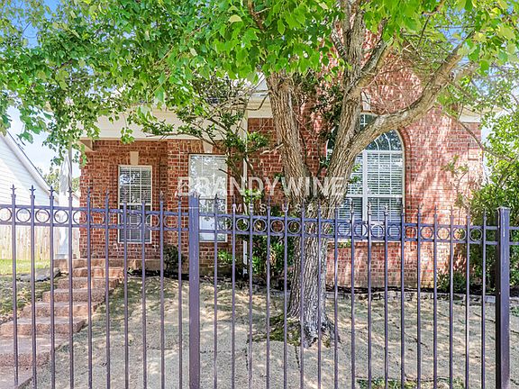 2nd image of 2170 Berry Bush Ln