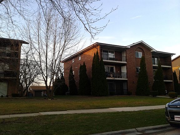 2nd image of 9847 Treetop Dr APT 2W