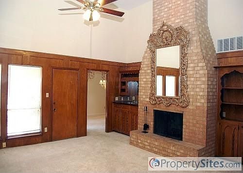 2nd image of 1111 Towne Lake Dr