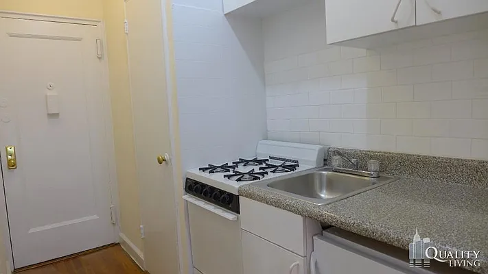 Rented by (Legacy) NY Quality Living Uptown | media 14