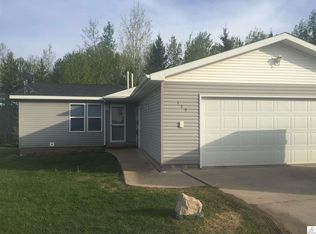 115 Deerwood Dr, Gilbert, MN 55741